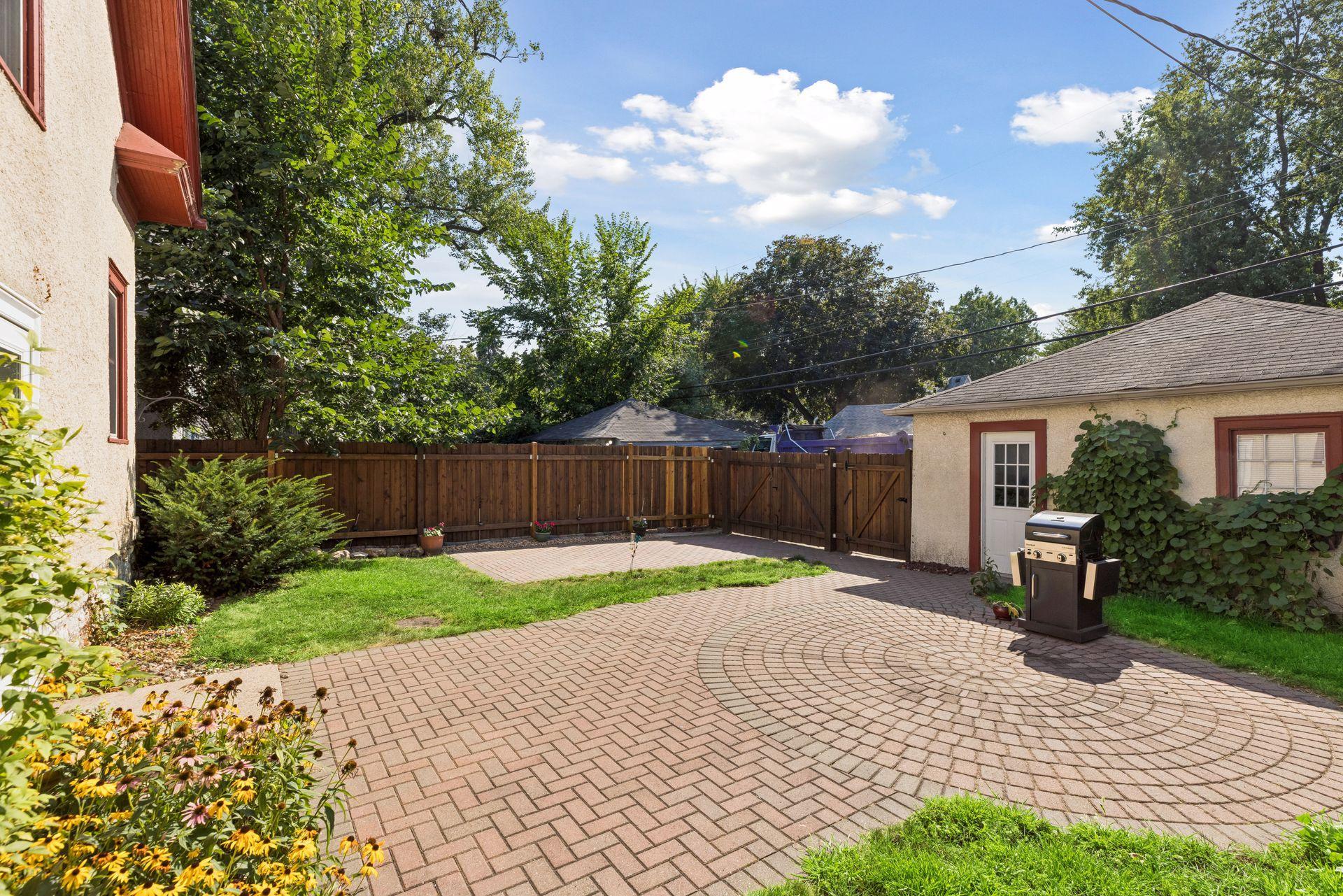 Gorgeous paver patio