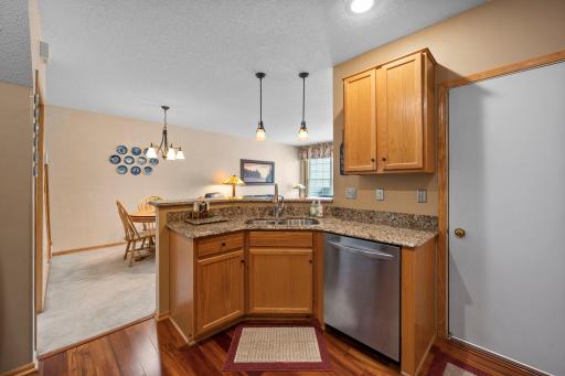 15030 Dunwood Trail, Apple Valley, MN 55124