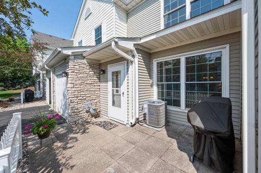15030 Dunwood Trail, Apple Valley, MN 55124