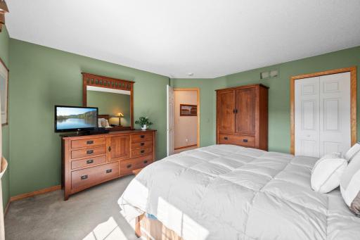 15030 Dunwood Trail, Apple Valley, MN 55124