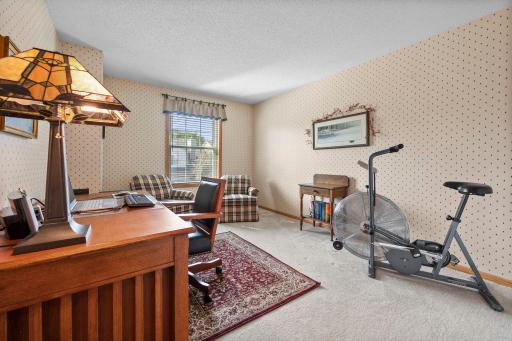15030 Dunwood Trail, Apple Valley, MN 55124