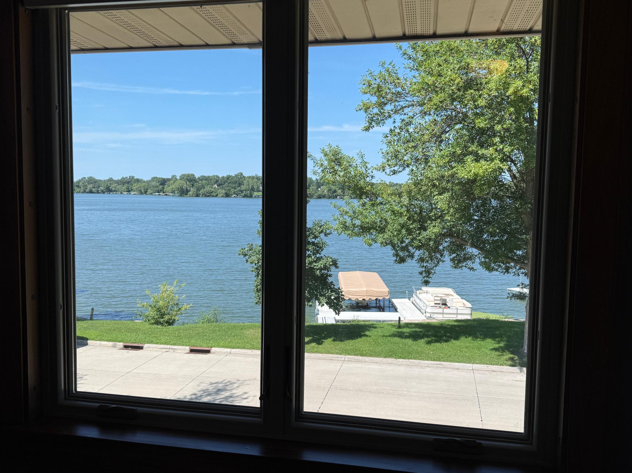 Bedroom 1, Lake Views