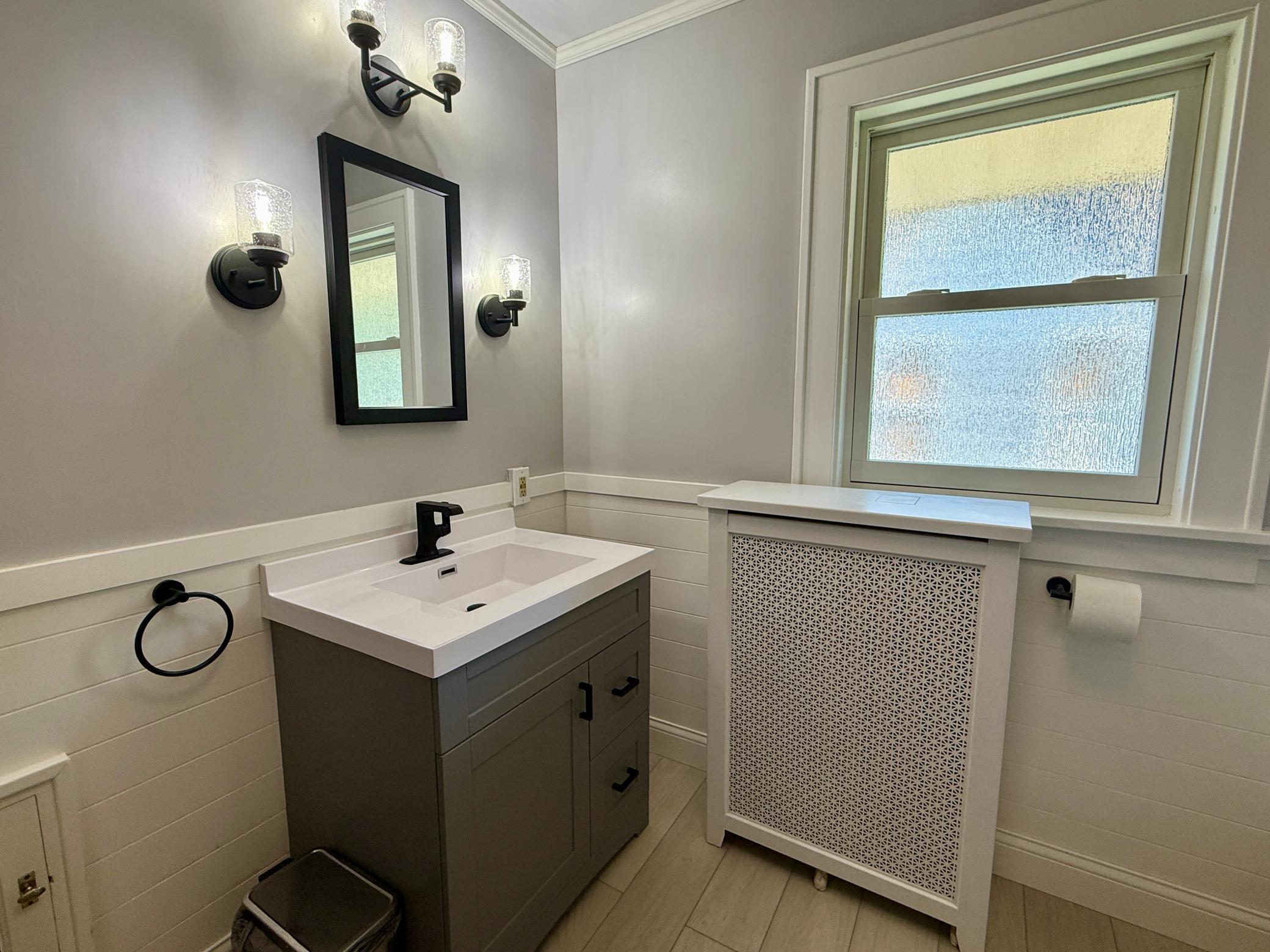 Full Bath - Clothes Chute to Laundry