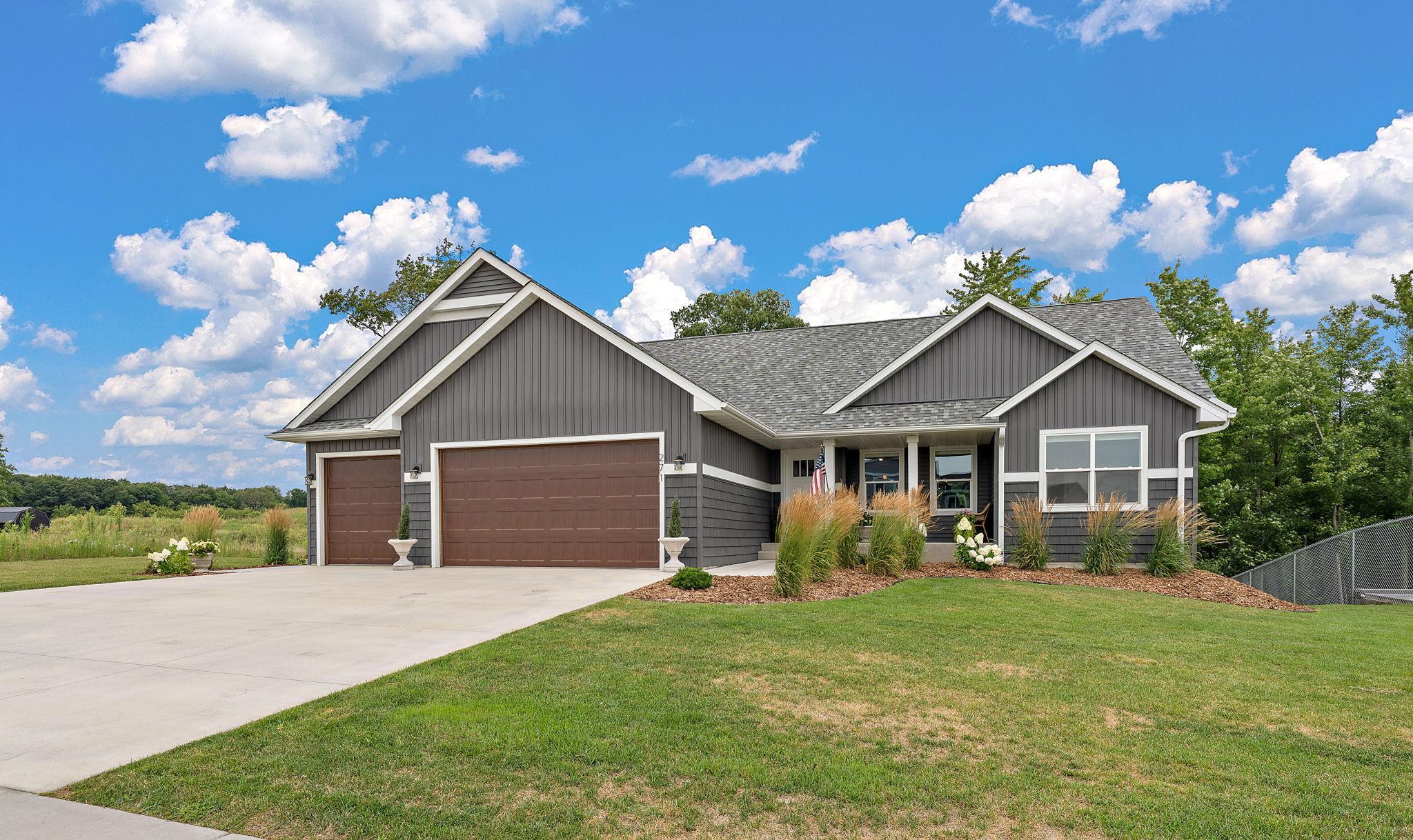 Welcome to 271 Eagle Ridge Drive!