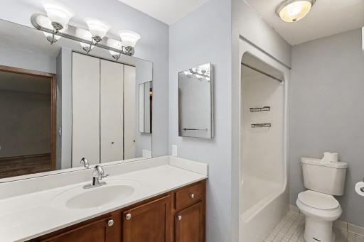 4680 Tower Street SE, 322, Prior Lake, MN 55372