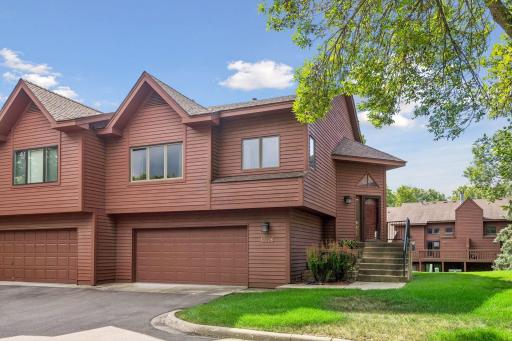 12526 Parkwood Drive, Burnsville, MN 55337