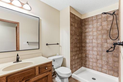 37-web-or-mls-9918-Kiwi-Ave-37.jpg