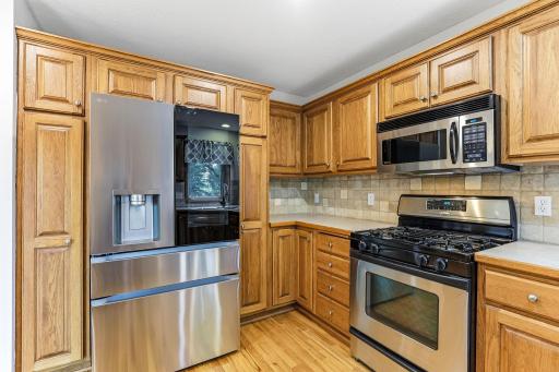 12-web-or-mls-9918-Kiwi-Ave-12.jpg