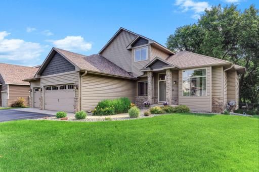 3-web-or-mls-9918-Kiwi-Ave-02.jpg