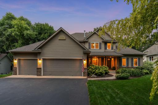 1-web-or-mls-2240 Thrushwood Cir-1.jpg