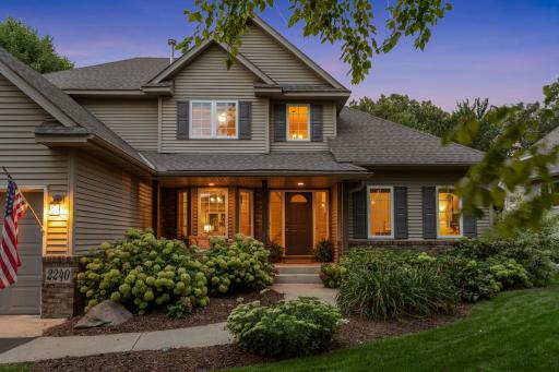 4-web-or-mls-2240 Thrushwood Cir-4.jpg