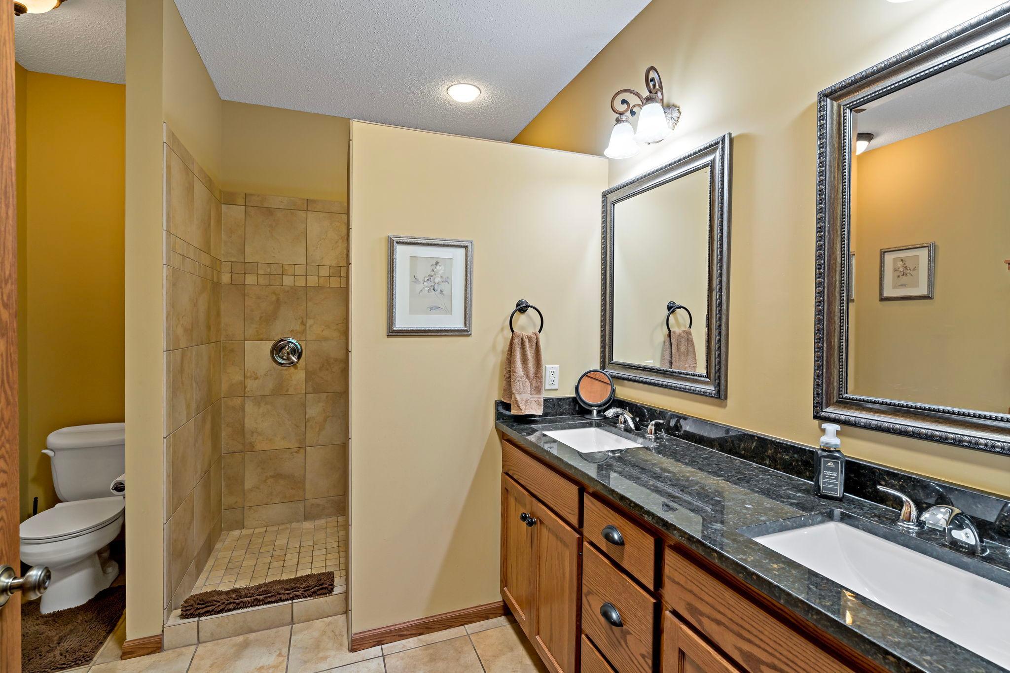 Master features roman shower