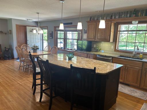 Center island seating and counter space