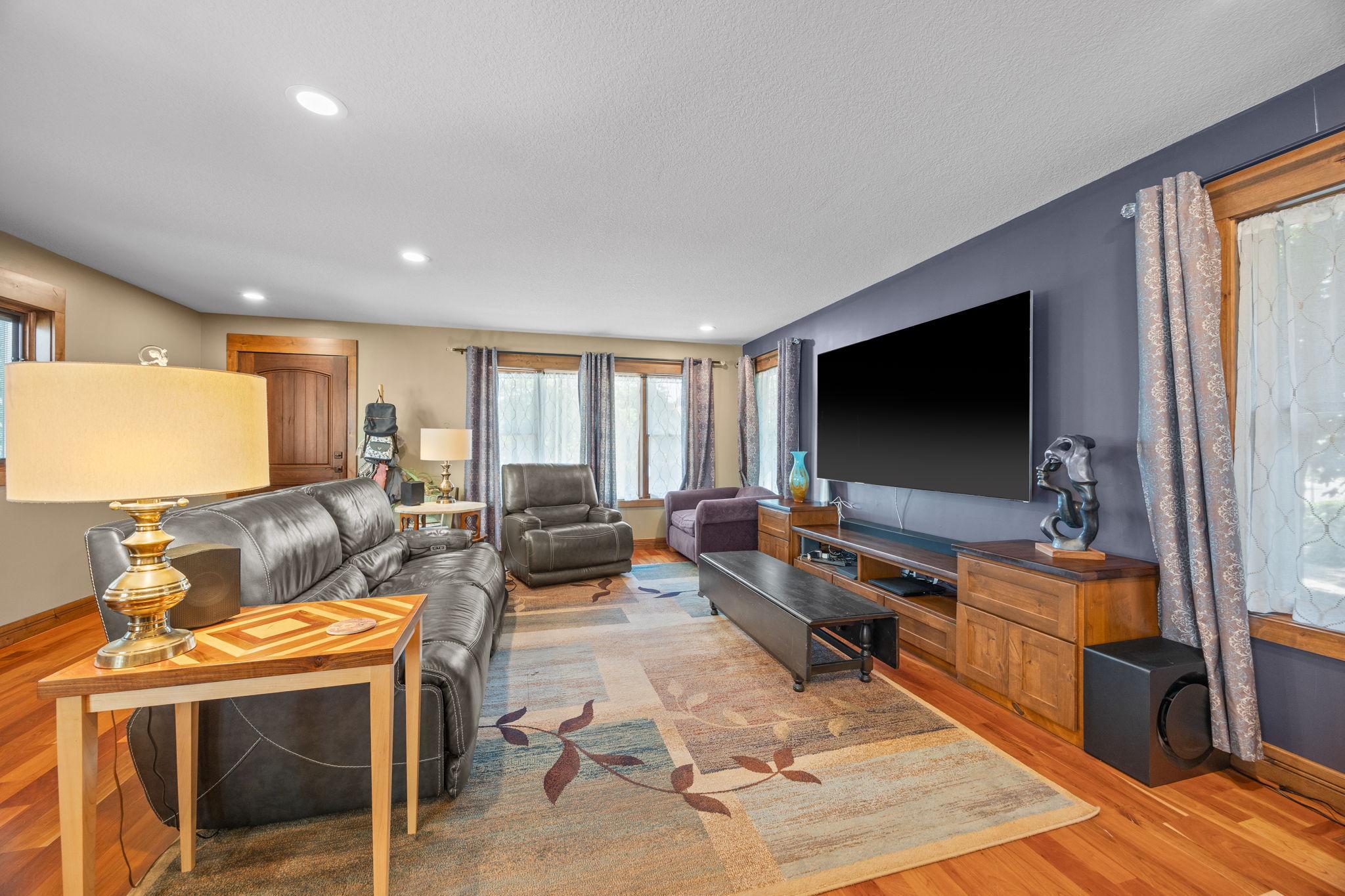 7-web-or-mls-111.jpg