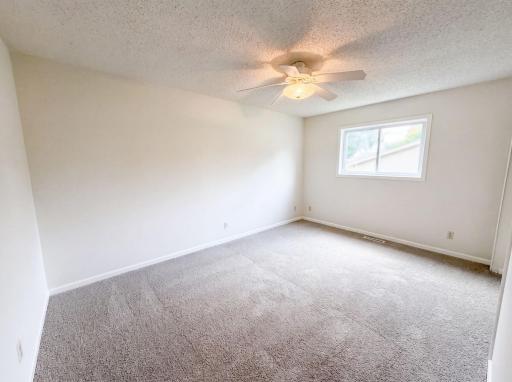 listing_8.jpg
