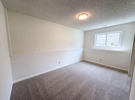 listing_20.jpg