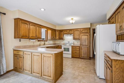 10423 281st Avenue NW, Zimmerman, MN 55398