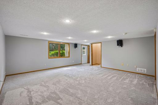 10423 281st Avenue NW, Zimmerman, MN 55398