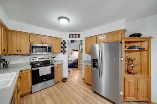 8544 Sycamore Lane N, Maple Grove, MN 55369