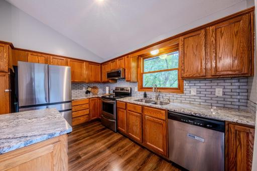 5962 N Ridge Drive, Savage, MN 55378