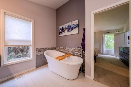 5962 N Ridge Drive, Savage, MN 55378