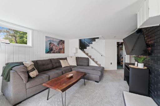 588 W Winona Street, Duluth, MN 55803