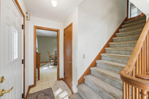 Entryway closet for convenient storage