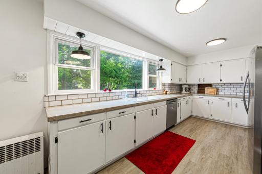 308 1st Street NW, New Richland, MN 56072
