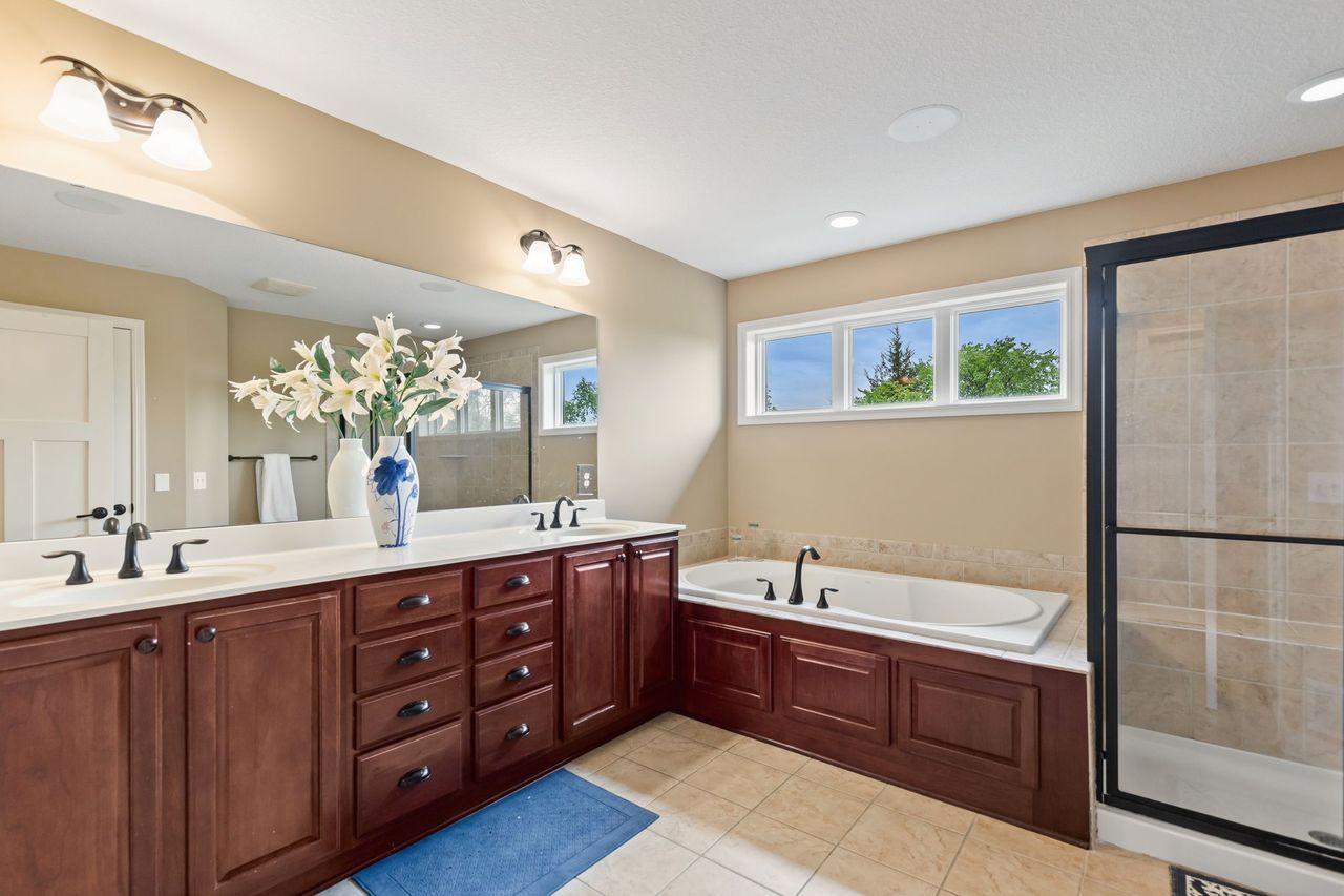 Main Bedroom Bathroom