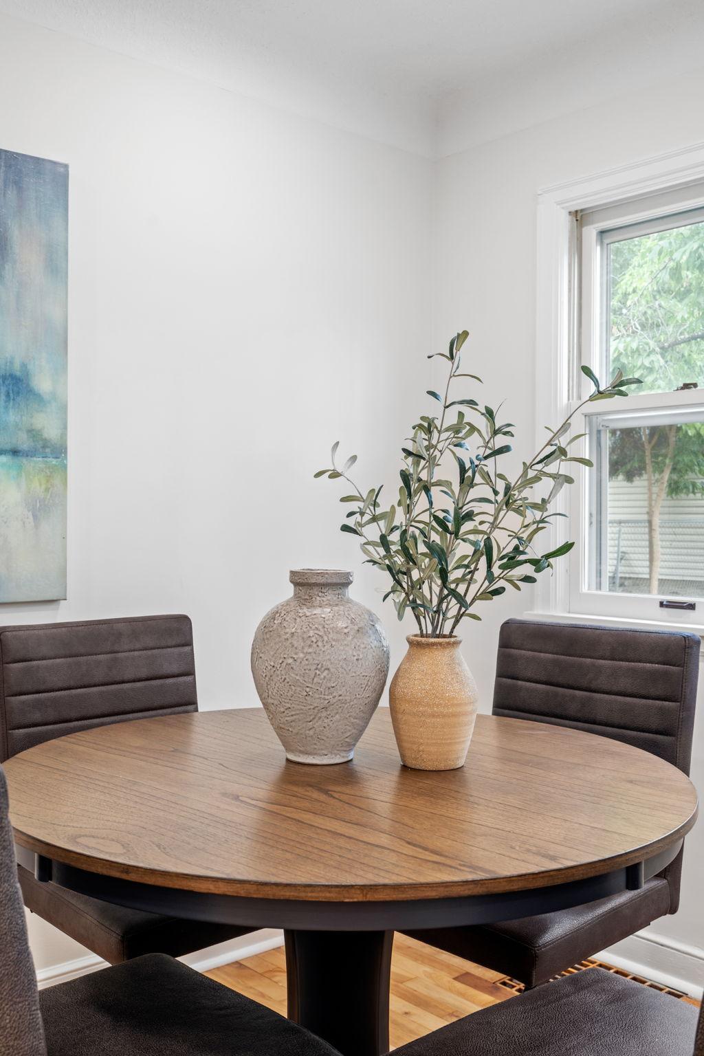 17-web-or-mls-5449 30th Ave-17.jpg