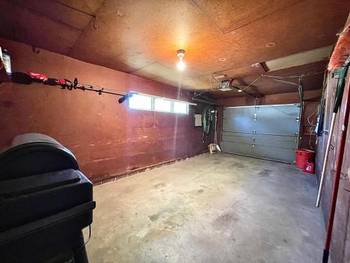 16 S Paffrath Avenue, Springfield, MN 56087