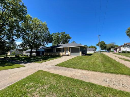 16 S Paffrath Avenue, Springfield, MN 56087