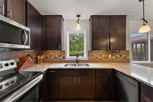 15659 Highview Lane, Apple Valley, MN 55124