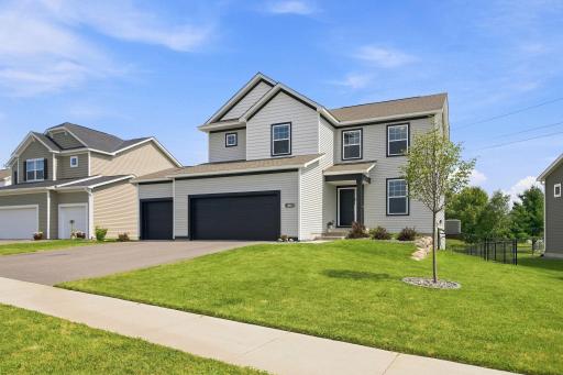 15519 Goodview Trail N, Hugo, MN 55038