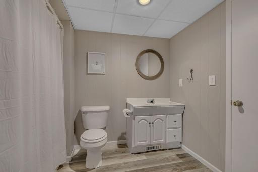 27 LL Full Bathroom.jpg