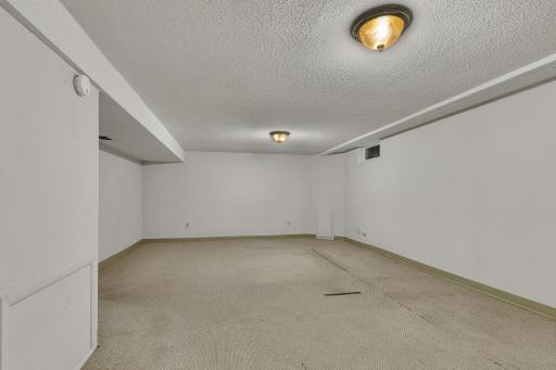 745 27th Avenue N, Saint Cloud, MN 56303