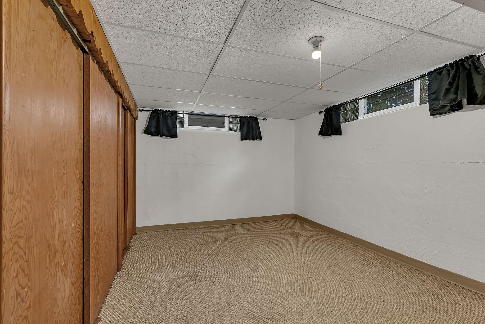 LL bedroom with double closets