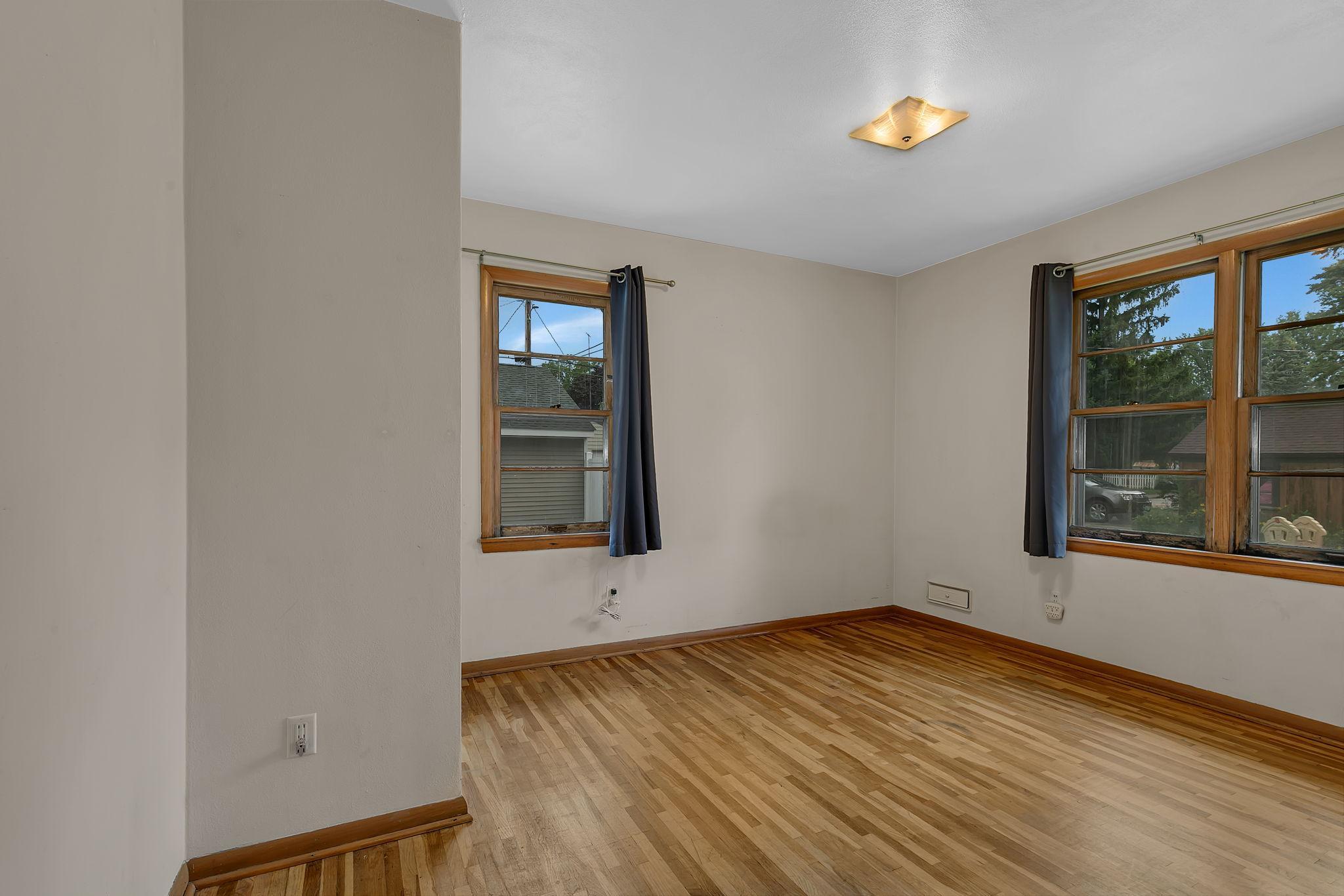 2nd main level bedroom
