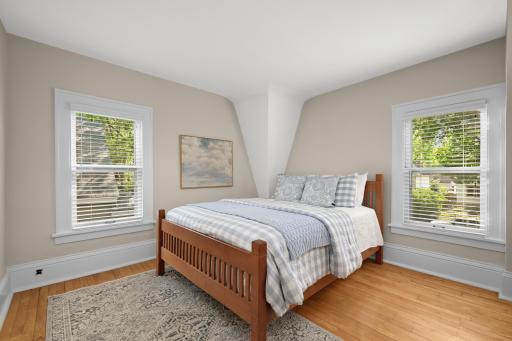 Upstairs - generous sized primary bedroom.