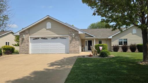 1405 26th Street SW, Austin, MN 55912