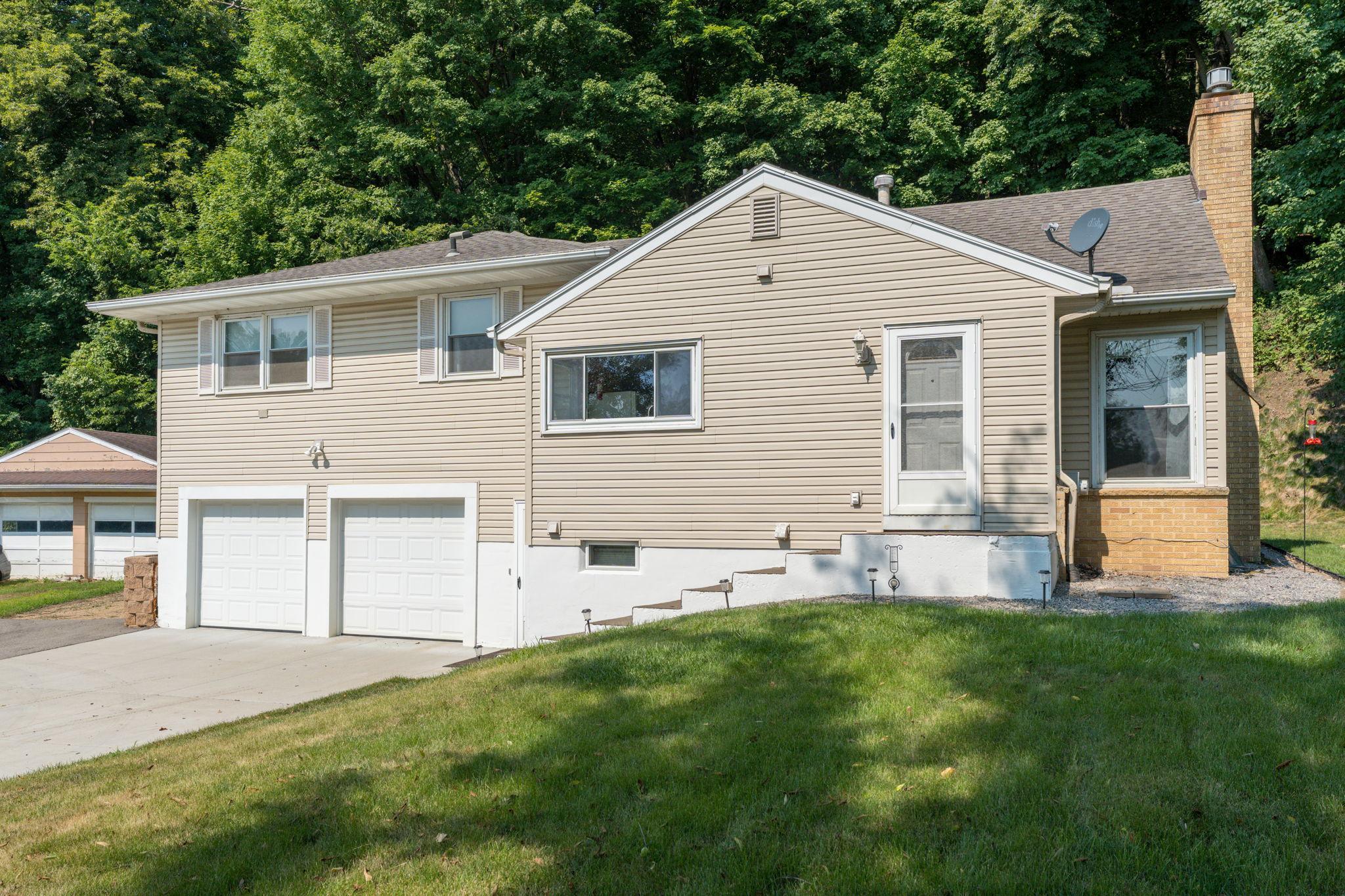 3-web-or-mls-48186-belgrade-township-193.jpg