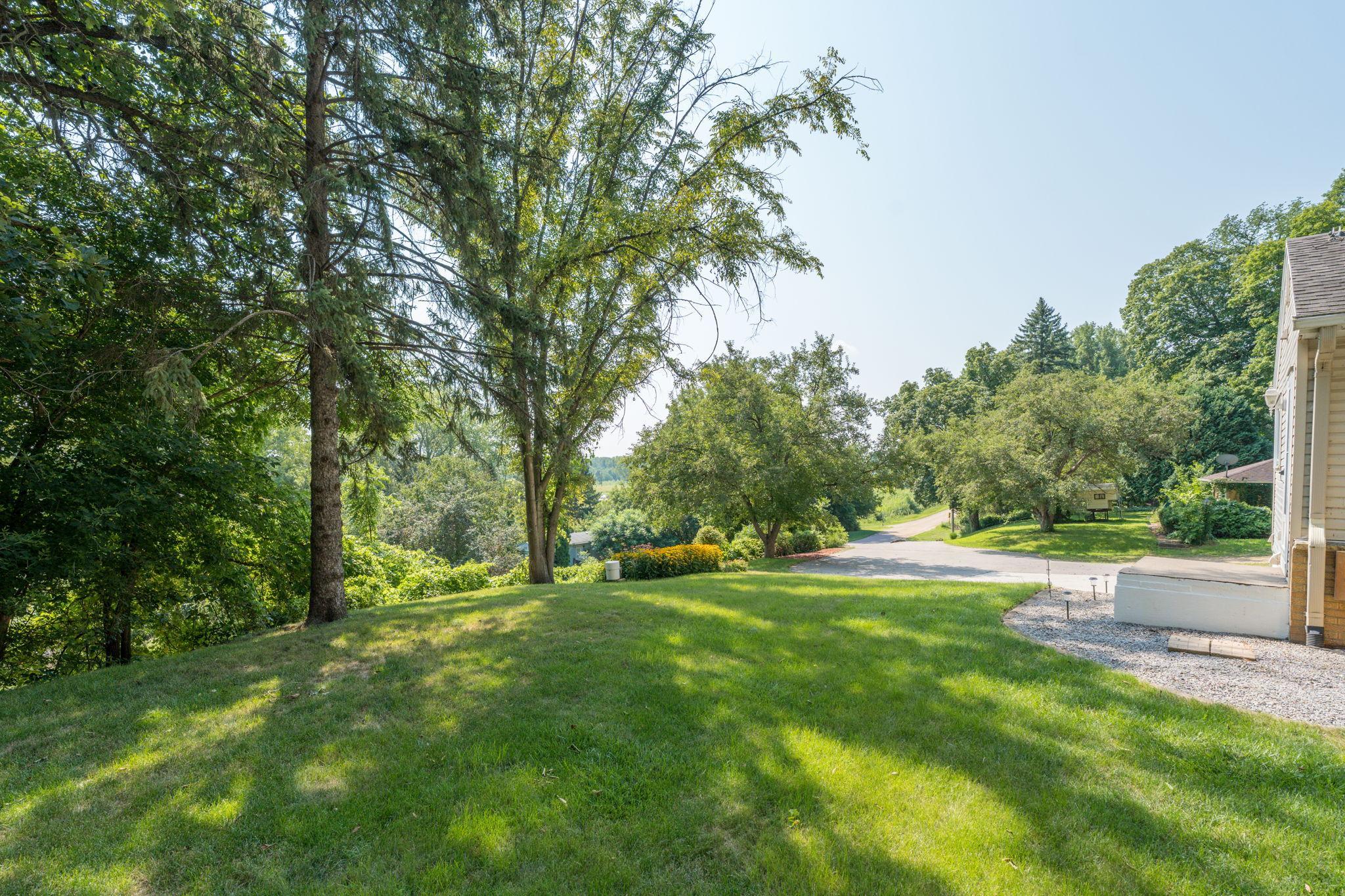 36-web-or-mls-48186-belgrade-township-193.jpg