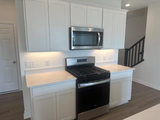 Kitchen with gas range.jpg