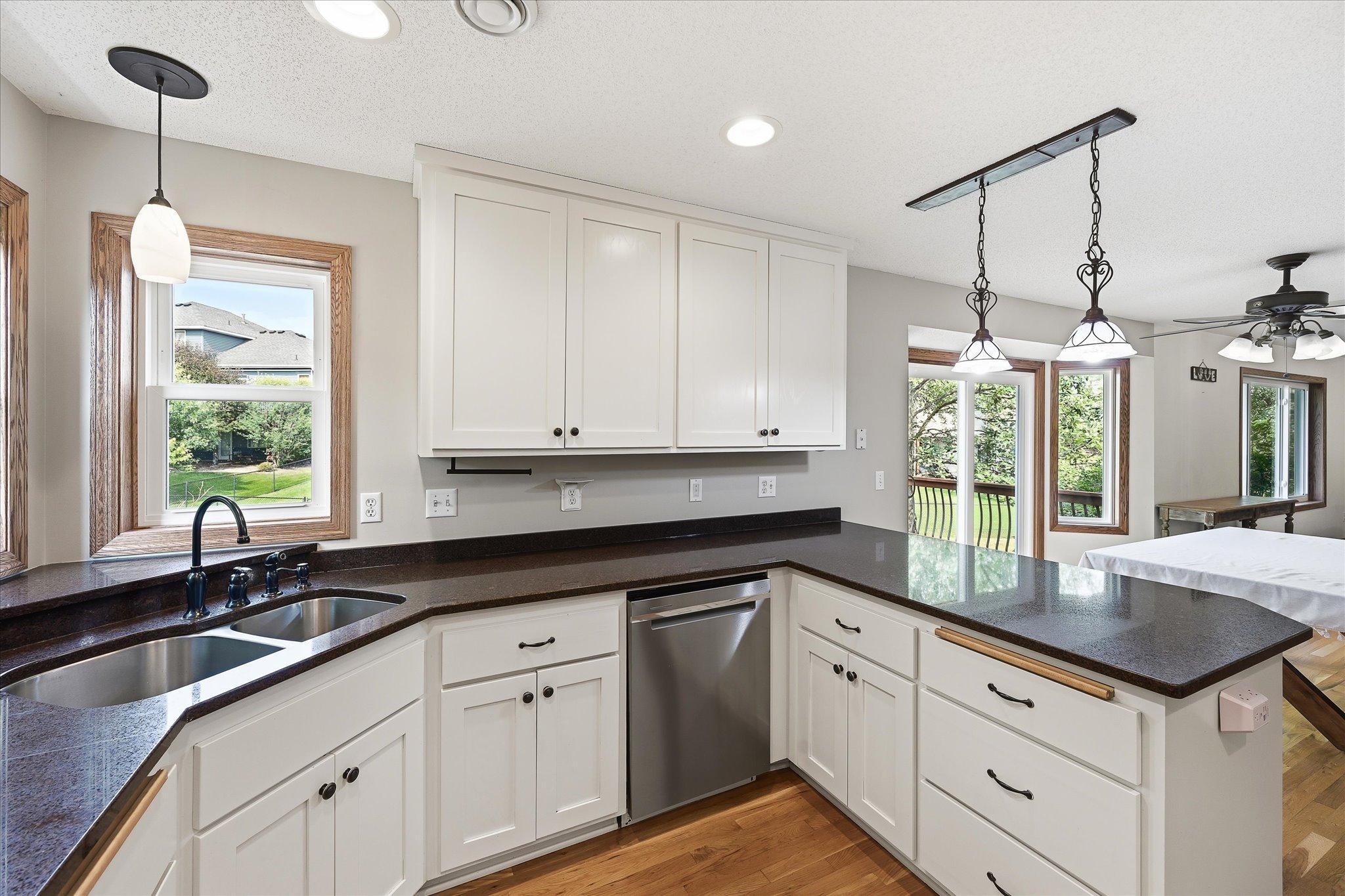 22-6592 Albert Ct [3281589]- 027.jpg