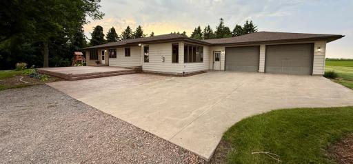 4910 210th Avenue SE, Lake Lillian, MN 56253