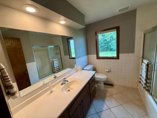 4910 210th Avenue SE, Lake Lillian, MN 56253