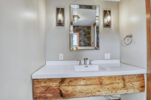Half-bath1_3.JPG