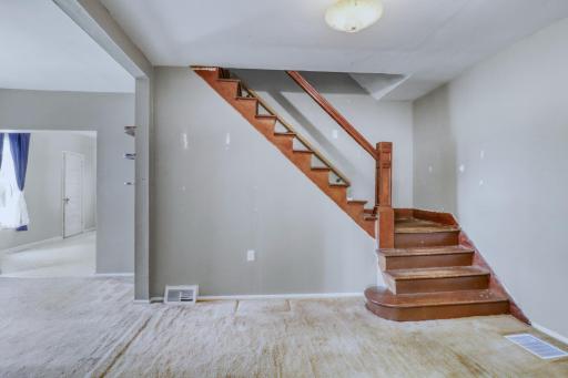 Livingroom1_0.JPG