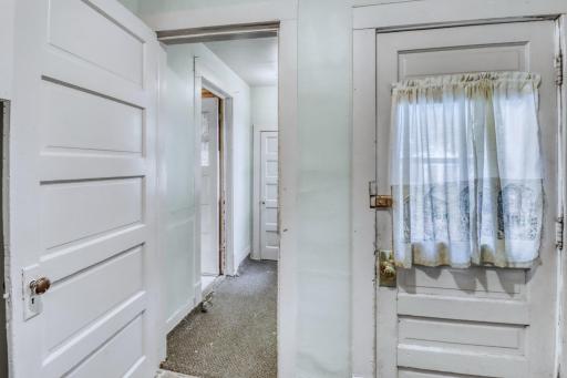 Mudroom1_2.JPG