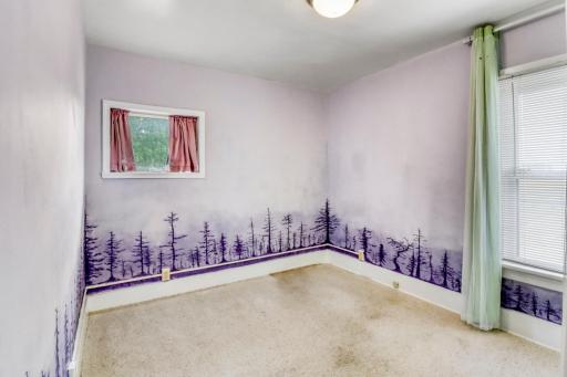 Upstairs Bedroom4_1.JPG